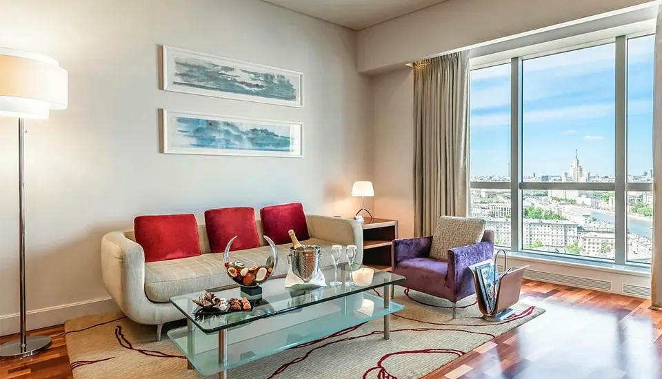 سوئیس اوتل کراسنی هولمی مسکو